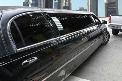 How to Choose the Best Limo Service for Your Prom Night