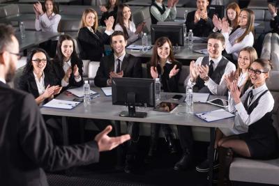 4 Public Speaking Tips for Corporate Players